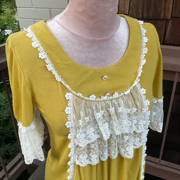 Beauty Ballet design gold cotton stretch victorian poet cream lace ruffles Med. - Picture 5 of 14